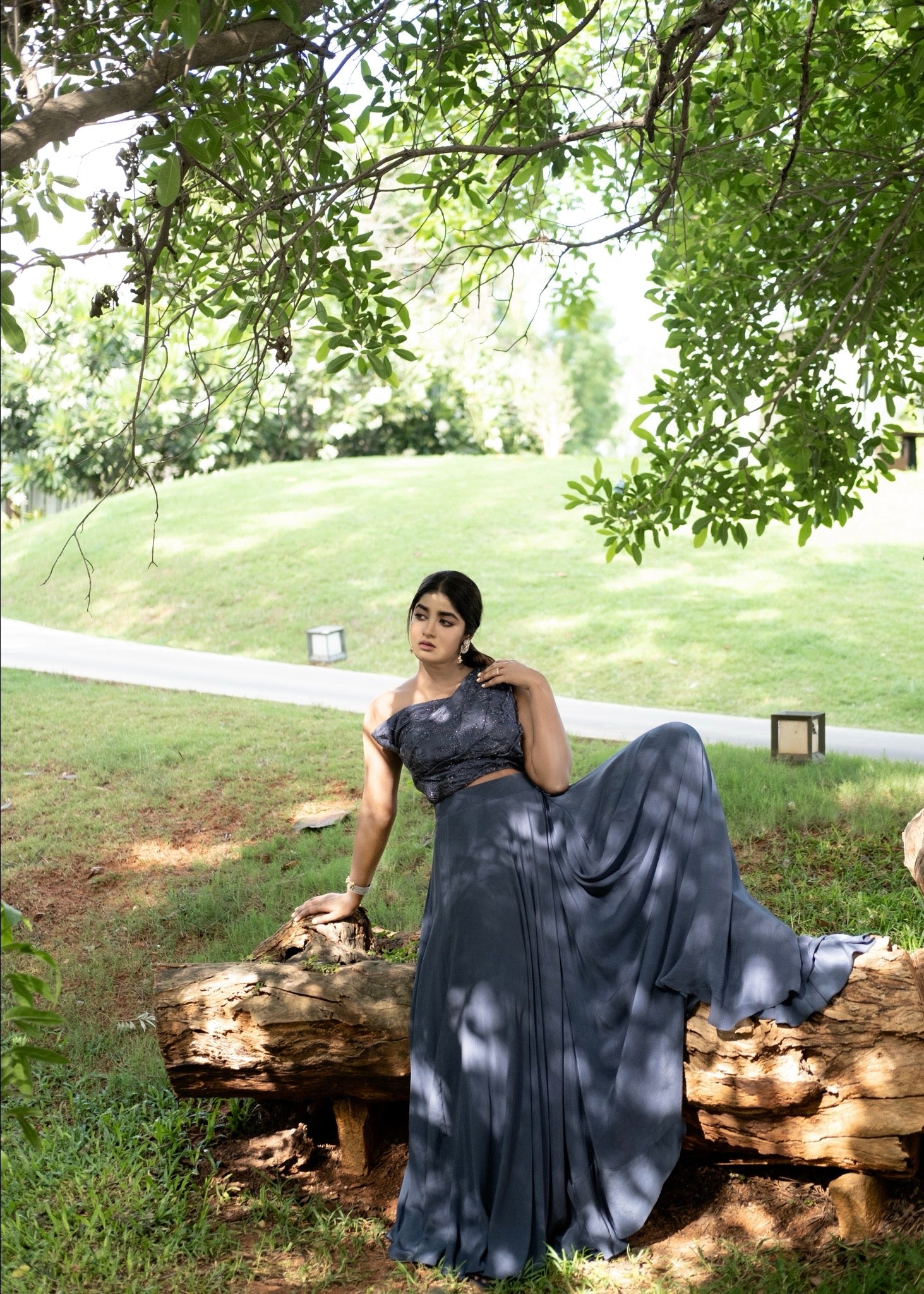 Waterlily Cowl Drape Set